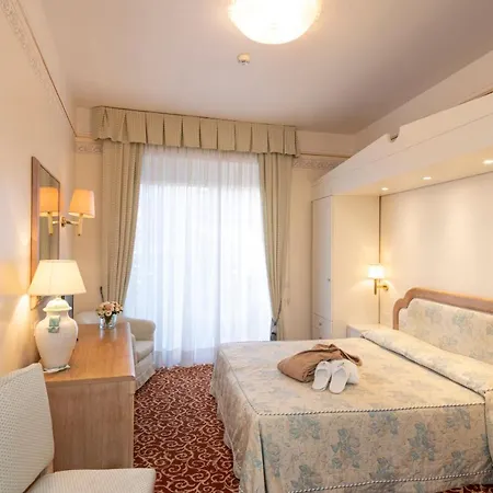 Hotel Astoria