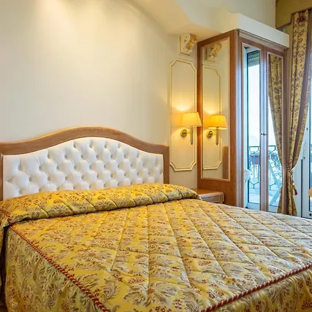 Hotel Astoria