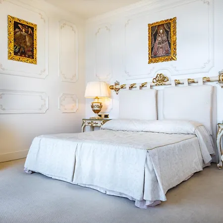 Hotel Astoria 4*