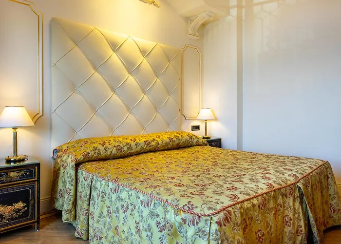 Astoria 4*