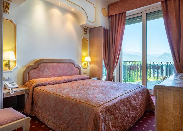 Hotel Astoria 4*