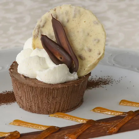 Astoria Отель 4*